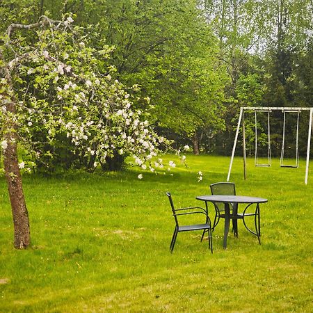 Dom Ogrodnika Pension Biala Olecka Buitenkant foto